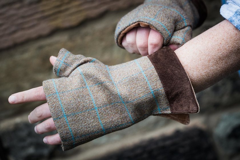 Fingerless gloves winter white - Freja Designer Dressmaking